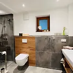 Eulennest - In Am Millstaetter Mit Bergblick & Sauna * Seeboden