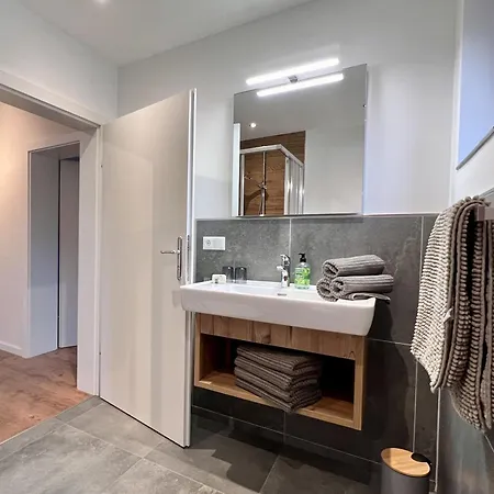Eulennest - In Am Millstaetter Mit Bergblick & Sauna Appartement *